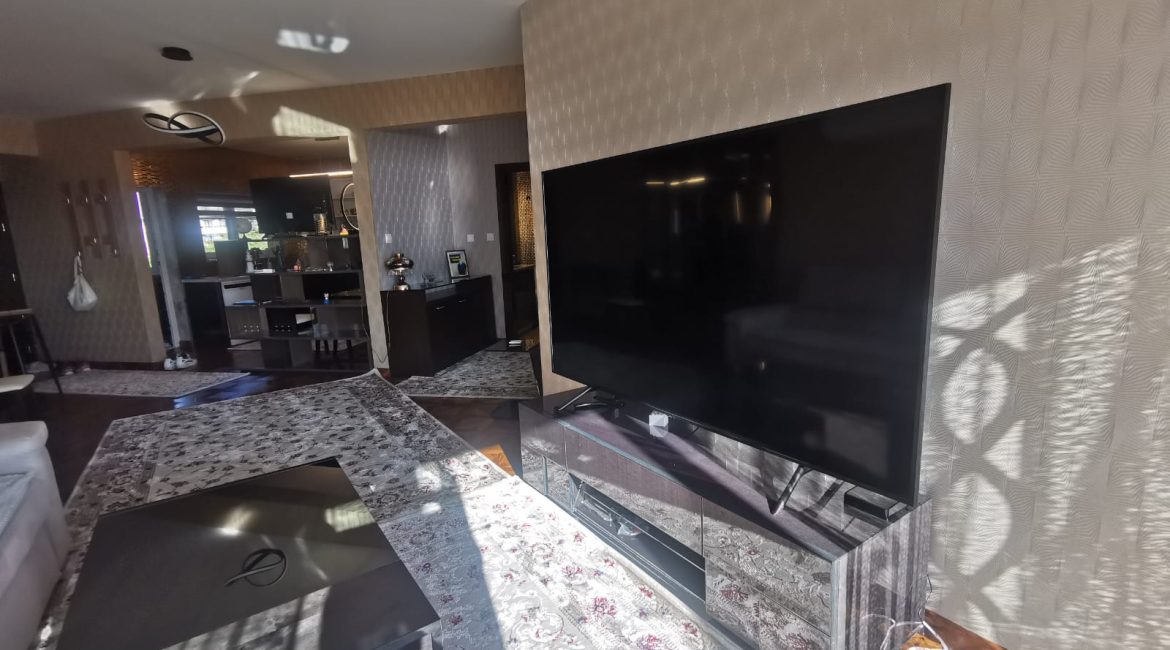 Seafront 2-Bedroom Apartment in Kanika | R0012
