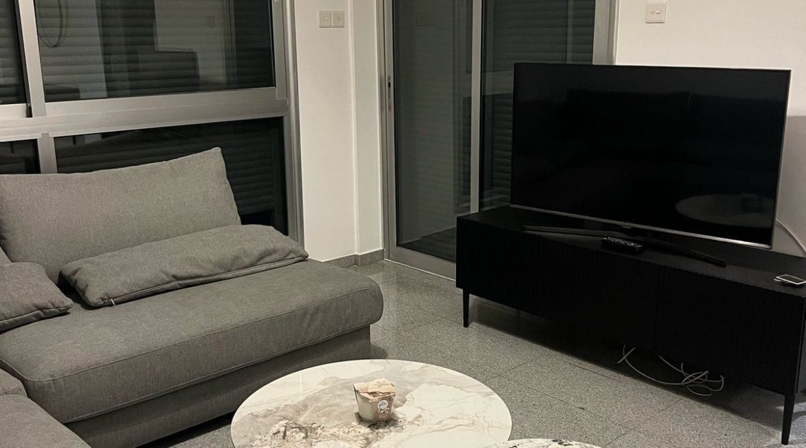 Spacious 2-Bedroom Apartment for Rent | R0014