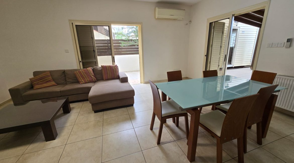 4-Bedroom House for Rent | R0015