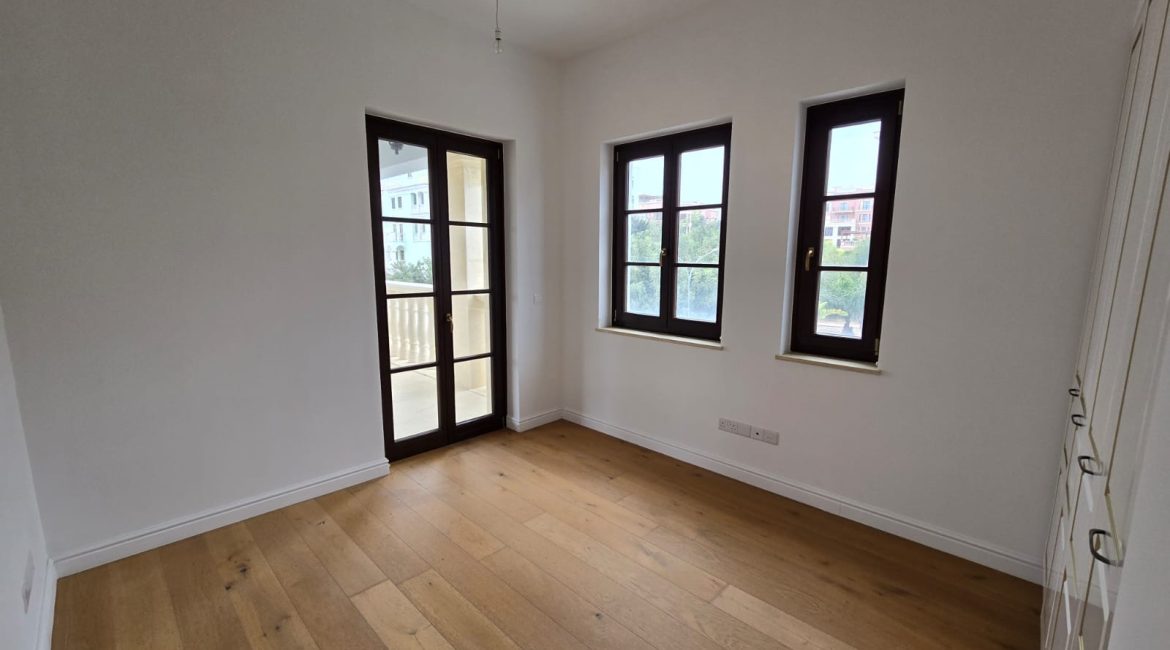 2-Bedroom Apartment for Rent in Luxury Complex | R0004