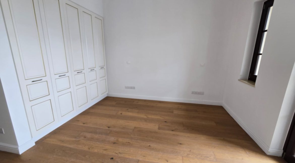2-Bedroom Apartment for Rent in Luxury Complex | R0004