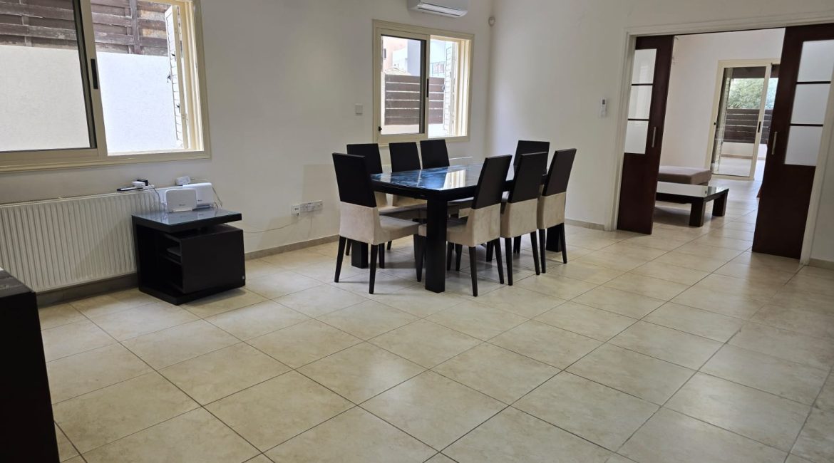 4-Bedroom House for Rent | R0015