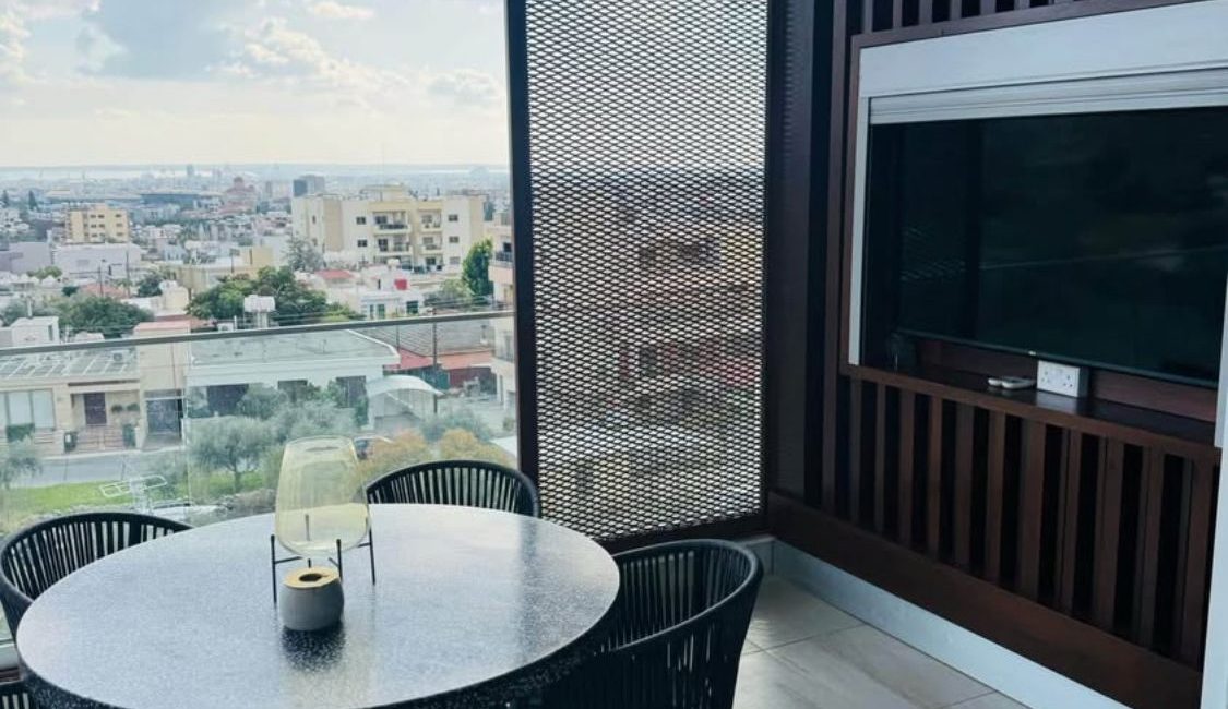 Luxury 3-Bedroom Apartment | R0011