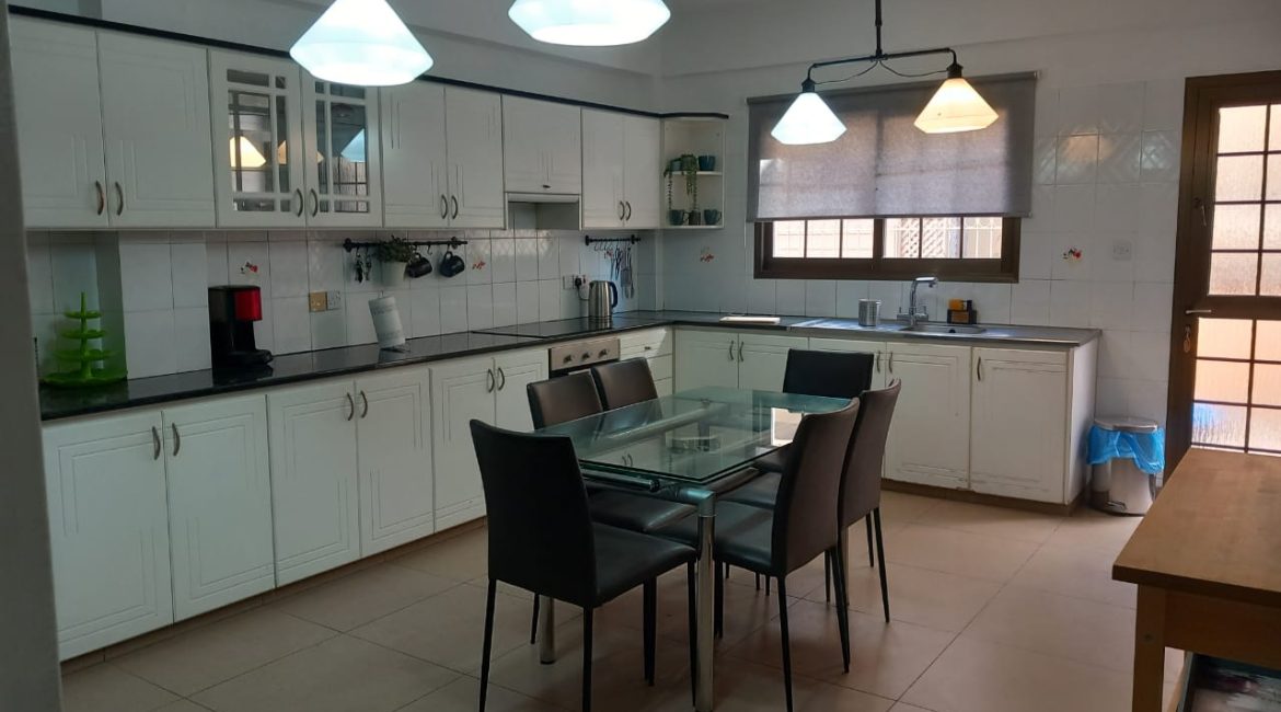 Cozy 3-Bedroom House with Terrace | R0006