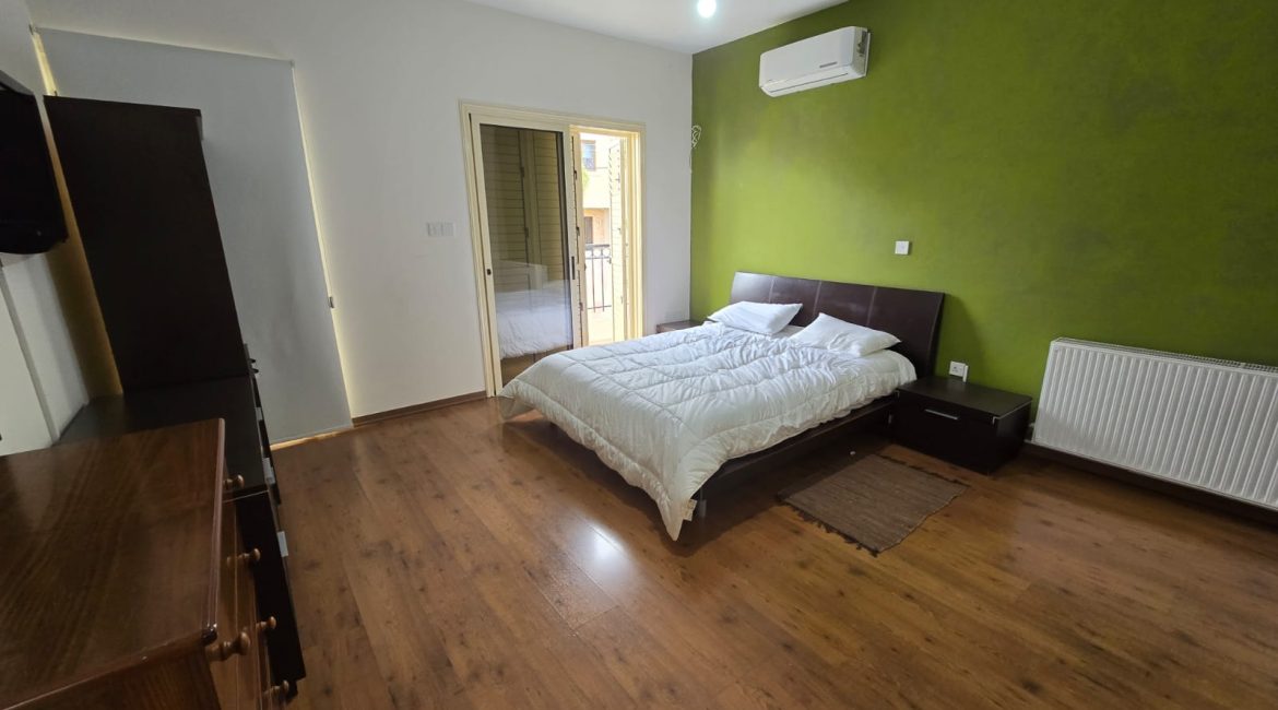4-Bedroom House for Rent | R0015