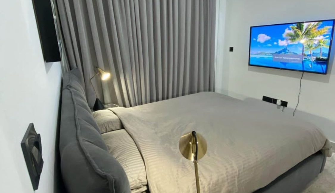 Luxury 3-Bedroom Apartment | R0011