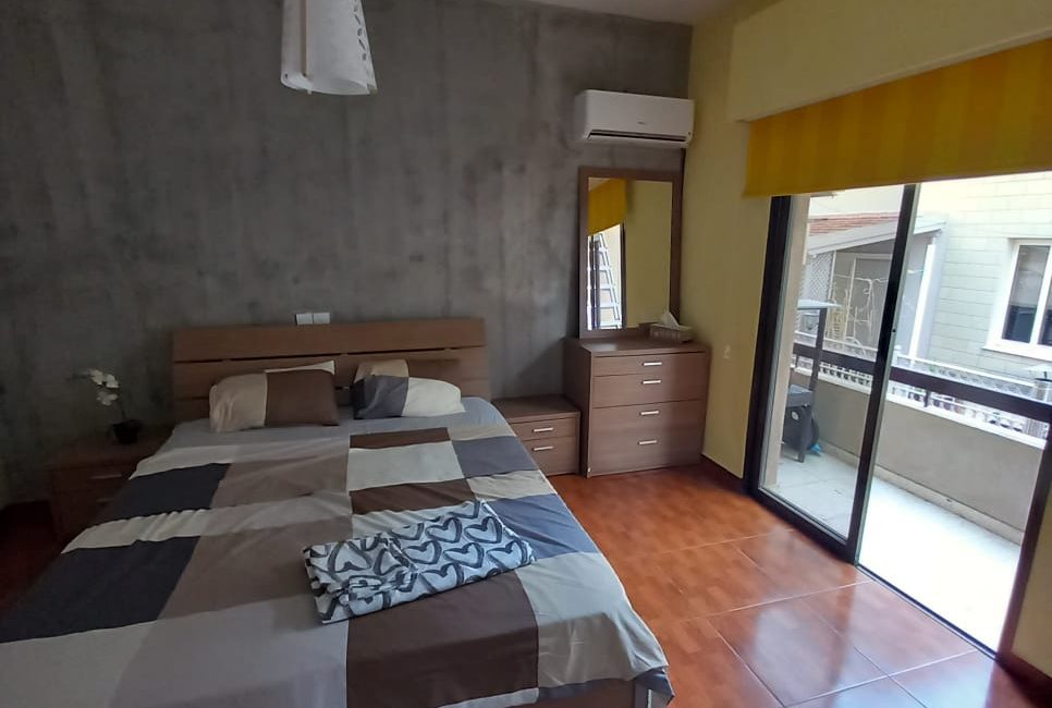 Cozy 3-Bedroom House with Terrace | R0006