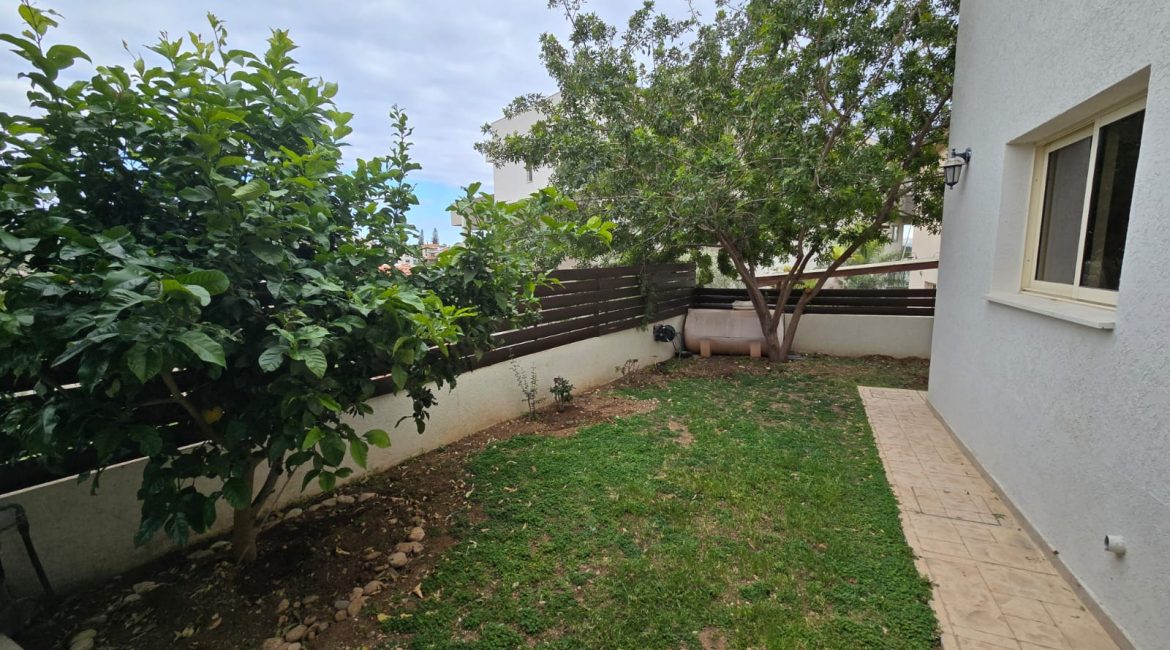 4-Bedroom House for Rent | R0015
