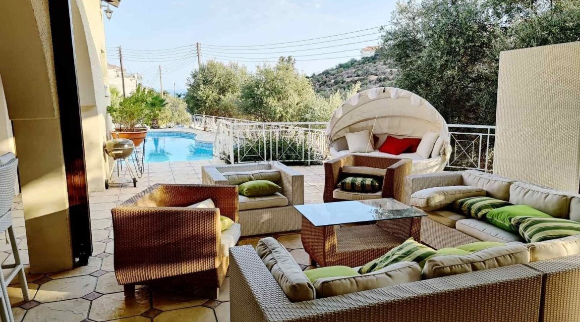 Sea View Villa for Sale – Agios Tychonas | S0006