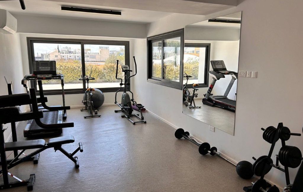 Stylish 1-Bedroom Apartment for Rent – Quiet Central Location | R0018