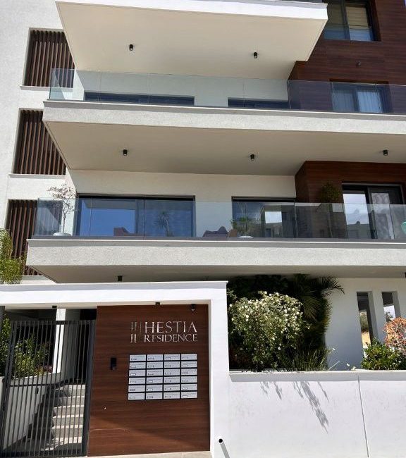 Stylish 1-Bedroom Apartment for Rent – Quiet Central Location | R0018