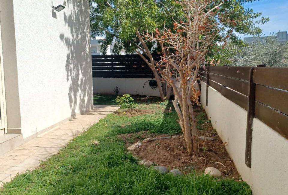 4-Bedroom House for Rent | R0015