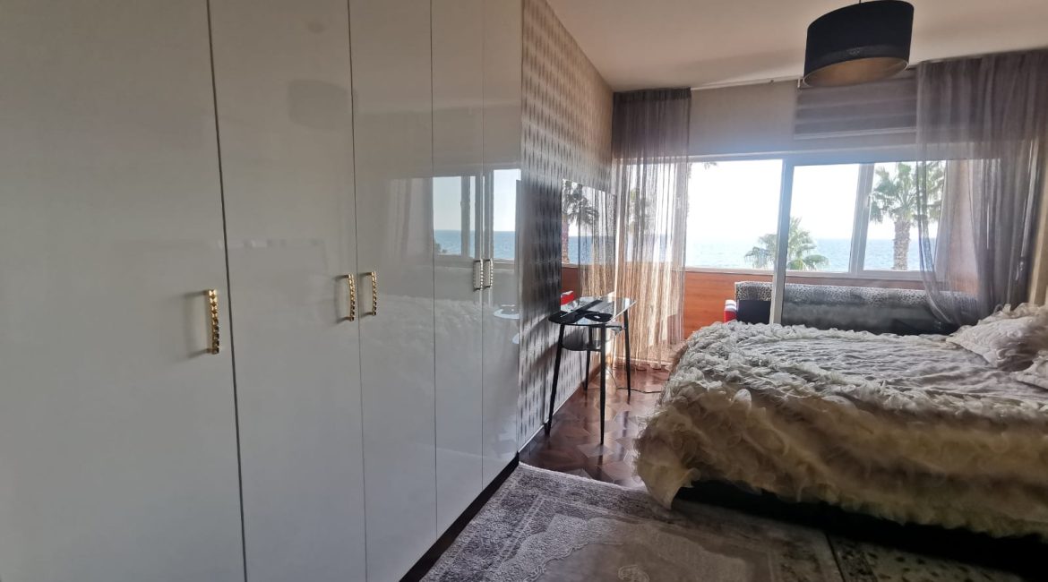Seafront 2-Bedroom Apartment in Kanika | R0012