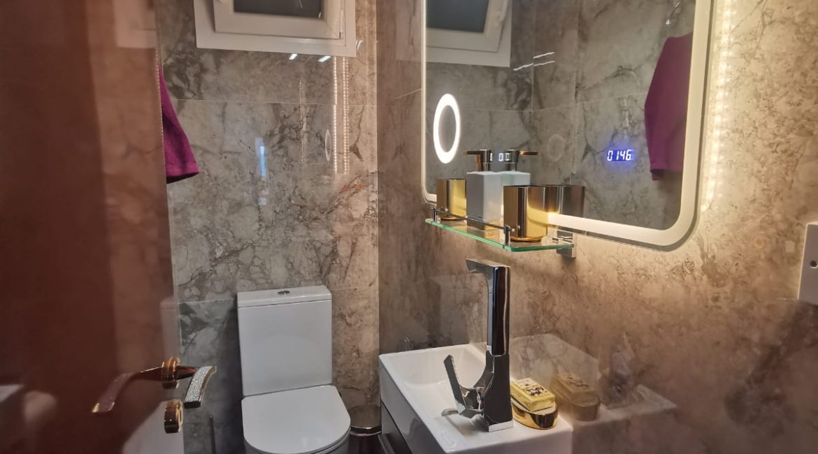 Seafront 2-Bedroom Apartment in Kanika | R0012
