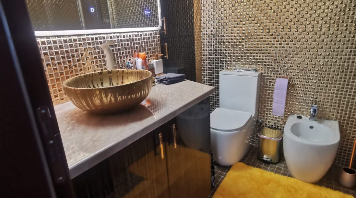 Seafront 2-Bedroom Apartment in Kanika | R0012
