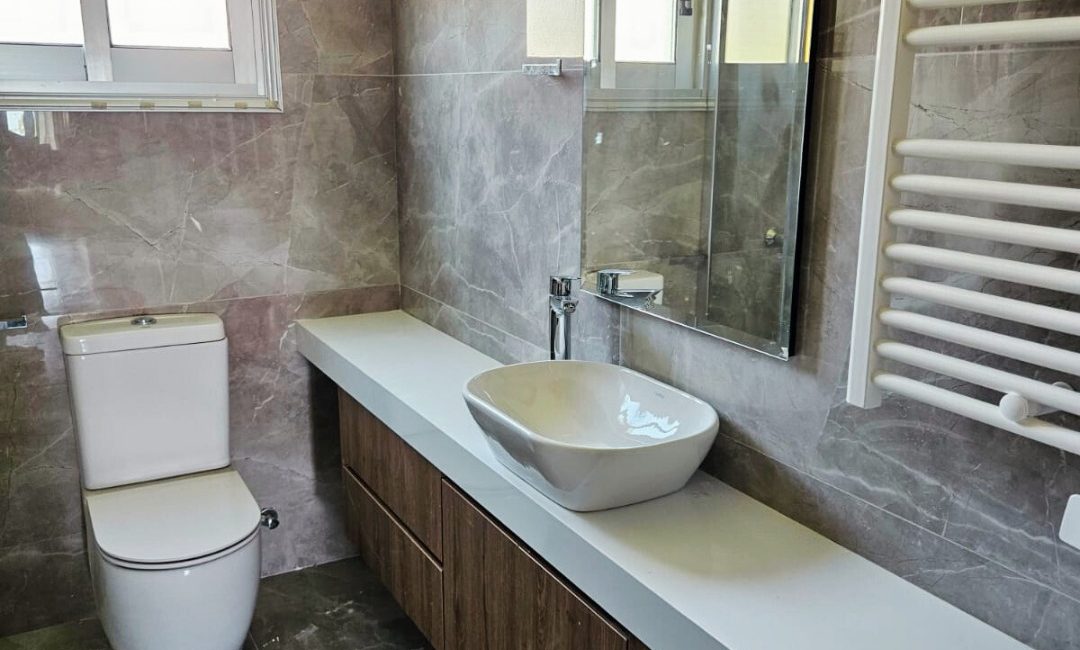 Renovated 3-Bedroom Apartment with Sea View | R0017