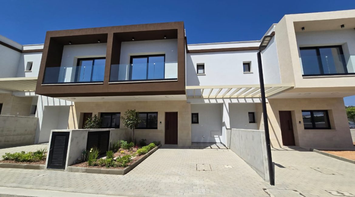 2-Bedroom Maisonette for Sale – Pareklisia | 0013