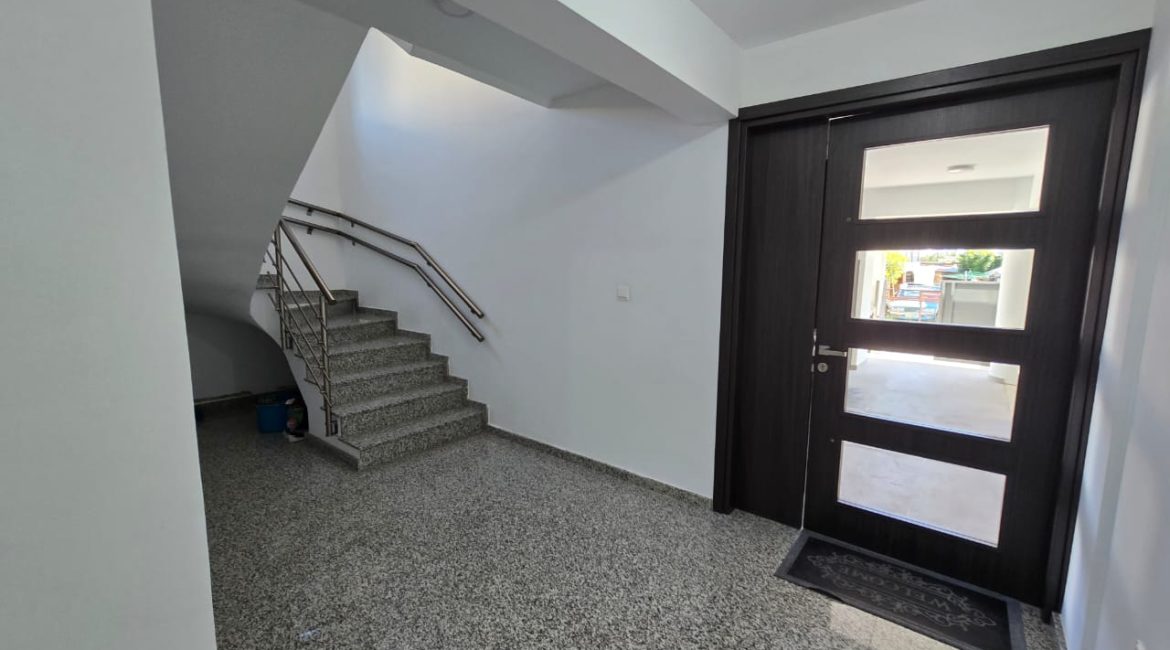 STUNNING OFFICE, Agios Nicolaos area | R0002