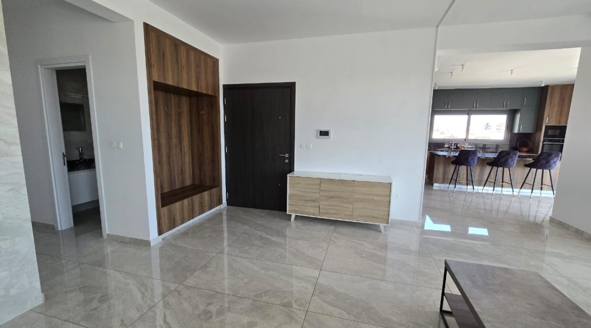 STUNNING OFFICE, Agios Nicolaos area | R0002