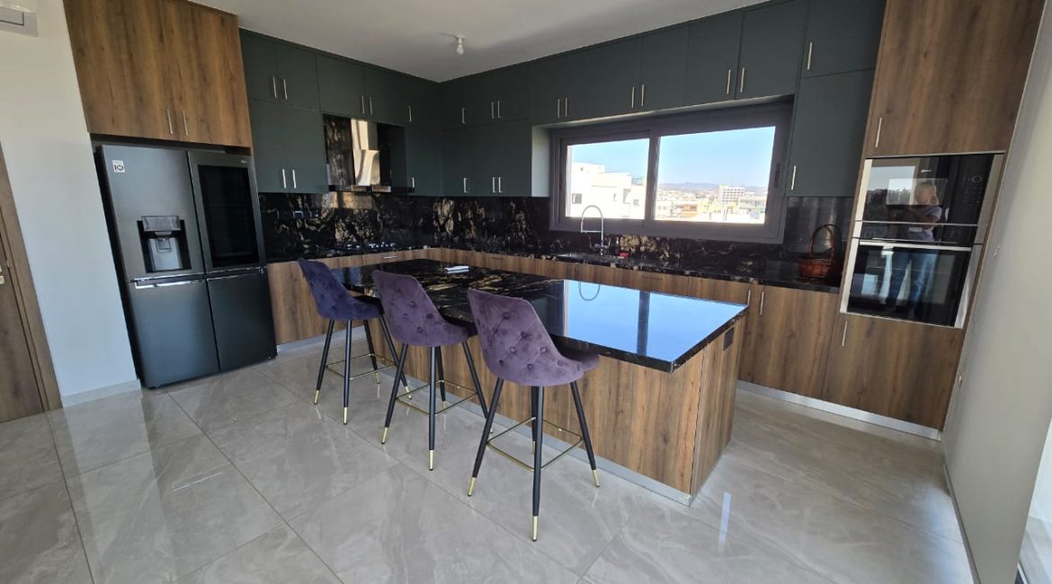 STUNNING OFFICE, Agios Nicolaos area | R0002