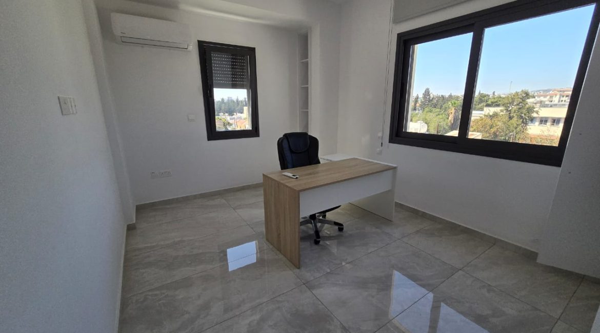STUNNING OFFICE, Agios Nicolaos area | R0002