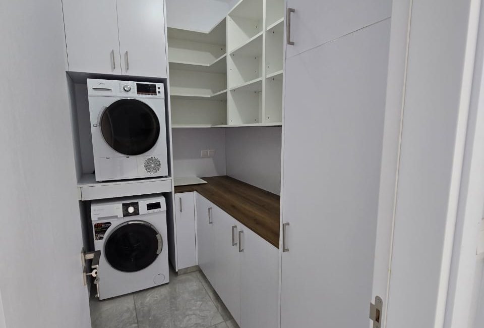 STUNNING OFFICE, Agios Nicolaos area | R0002