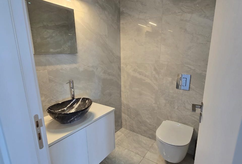 STUNNING OFFICE, Agios Nicolaos area | R0002