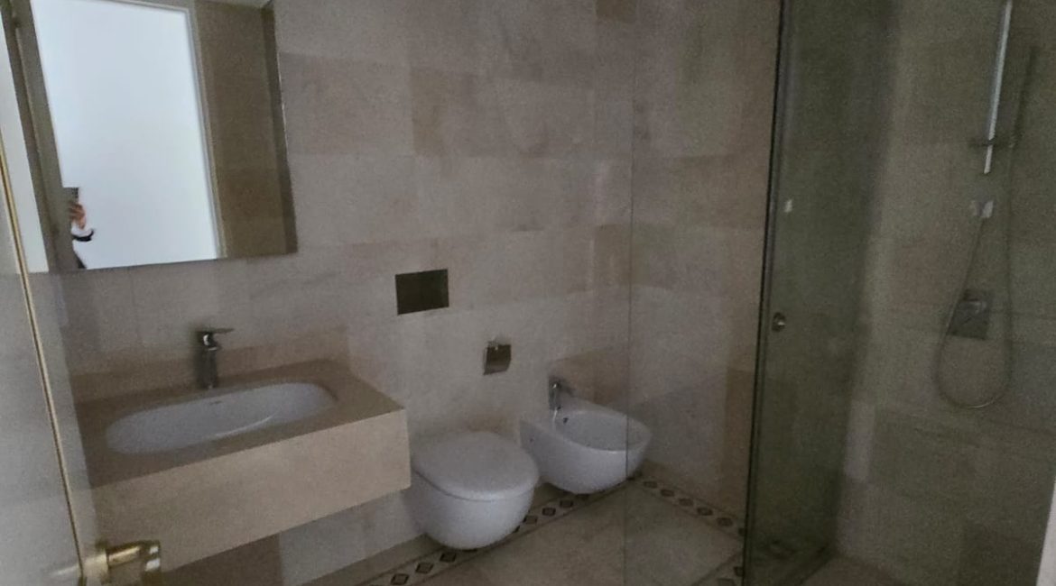 2-Bedroom Apartment for Rent in Luxury Complex | R0004