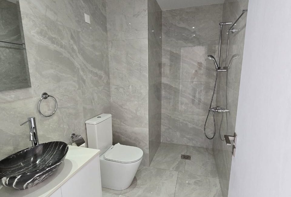 STUNNING OFFICE, Agios Nicolaos area | R0002