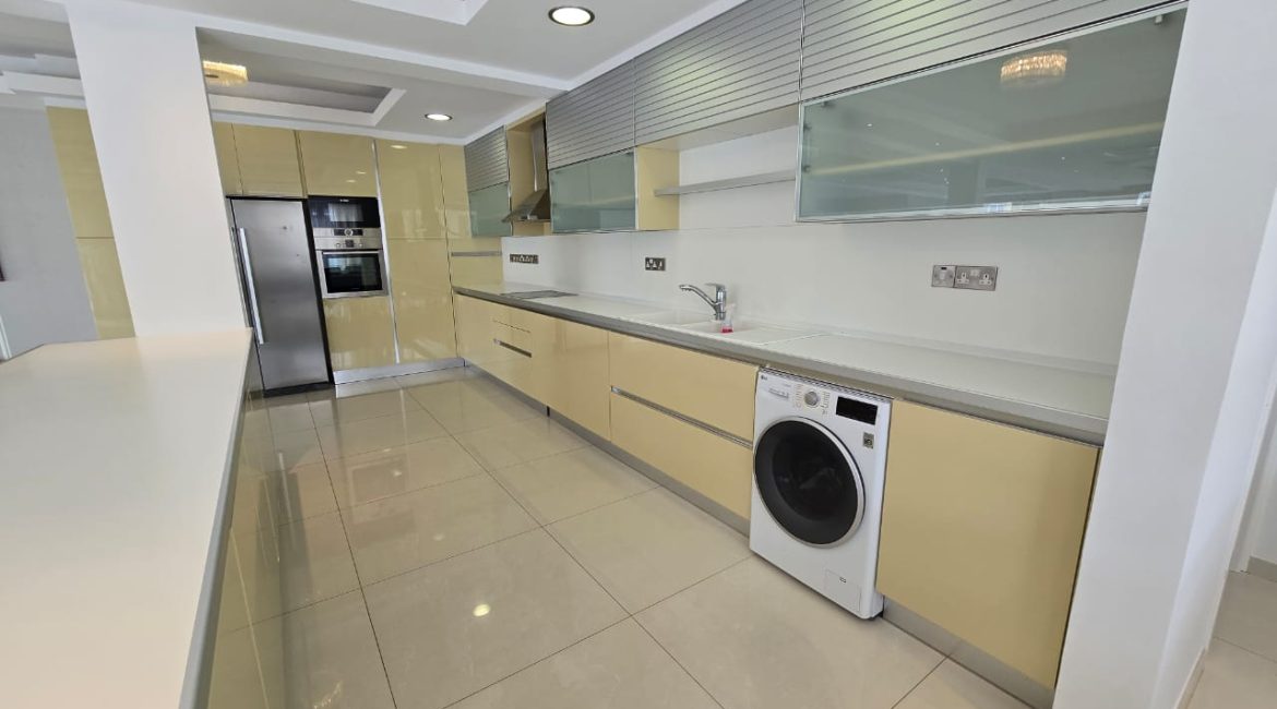 Exquisite Penthouse Living with Breathtaking Sea Views | R0023