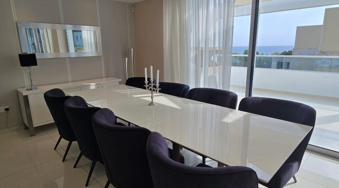 Exquisite Penthouse Living with Breathtaking Sea Views | R0023