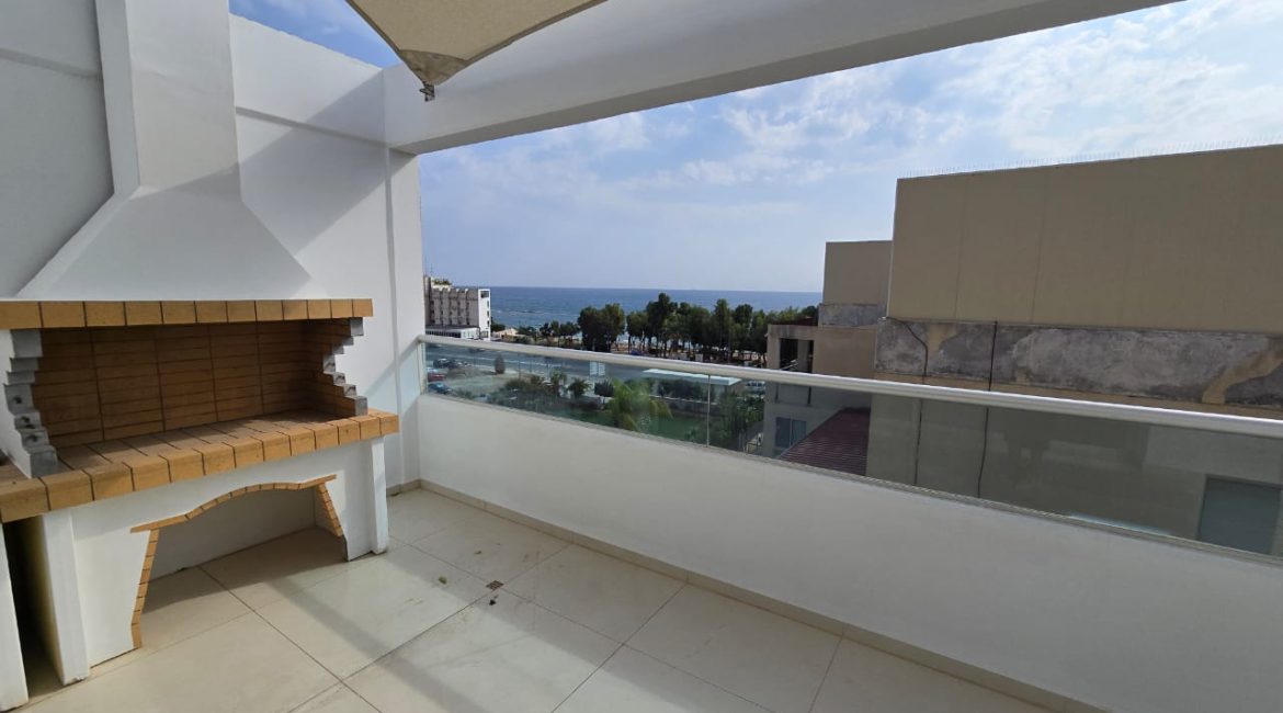 Exquisite Penthouse Living with Breathtaking Sea Views | R0023
