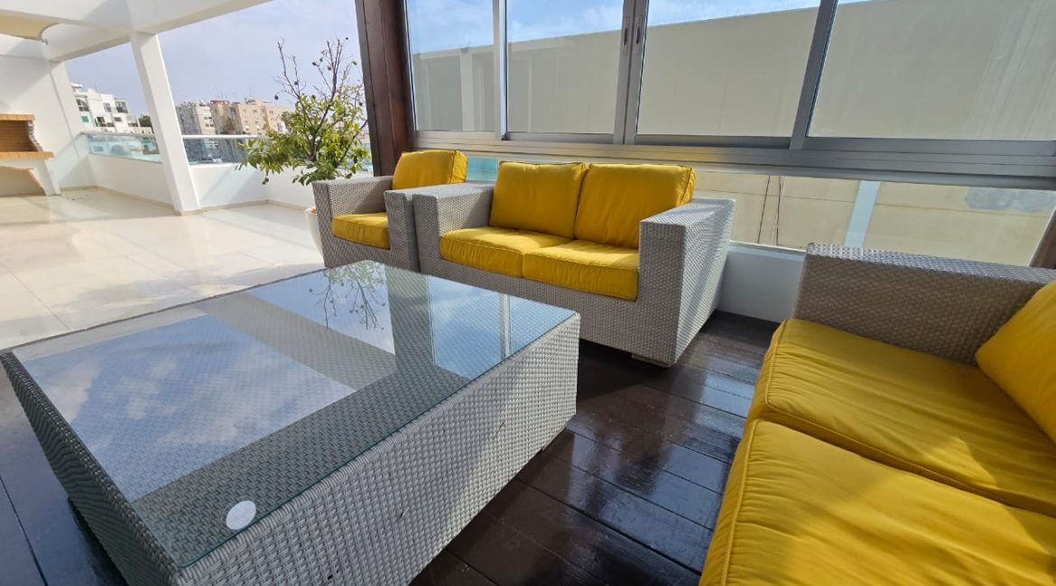 Exquisite Penthouse Living with Breathtaking Sea Views | R0023