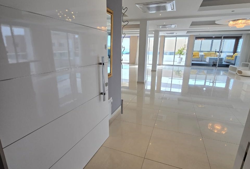 Exquisite Penthouse Living with Breathtaking Sea Views | R0023