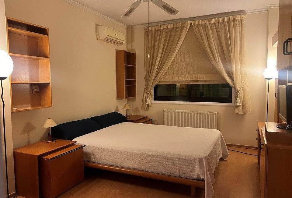 4 bedroom flat at the beach road and sea view