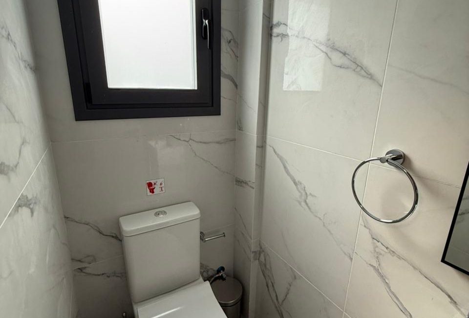 3 bedroom flat in Zakaki
