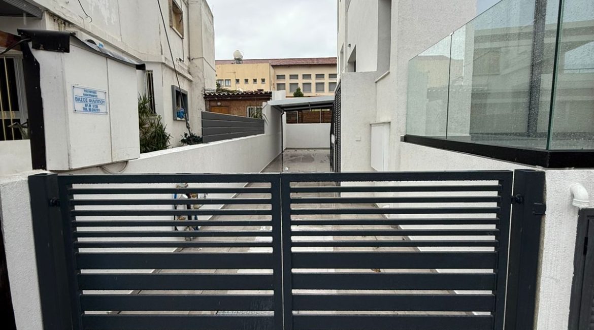 3 bedroom flat in Zakaki