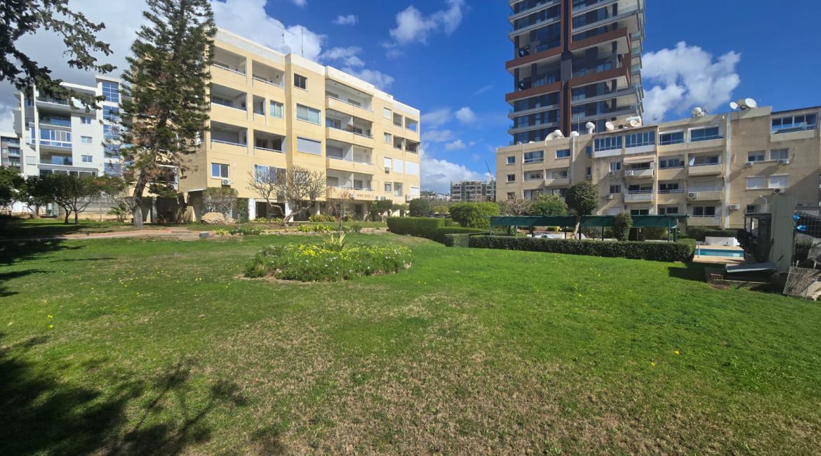 Agios Tychonas Seaside Residence for Rent